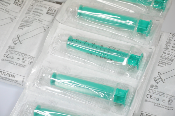 Einmalspritze 2-teilig mit Luer-Ansatz 10 ml exzentrisch - Webstar - Hygiene- und Verbrauchsartikel - Medizin- und Pflegeprodukte - Kiosk- und Shopartikel - Fun Food Service - Schweiz - Articles d’hygiène et consommables - Produits médicaux et de soins - Produits de kiosque et de magasin - Fun Food Service - Suisse