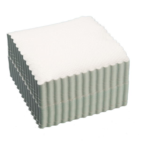 Tellerunterlagen Prägung quadratisch, gezackter Rand, weiss, 40 g/m², 12×12cm - Webstar - Hygiene- und Verbrauchsartikel - Medizin- und Pflegeprodukte - Kiosk- und Shopartikel - Fun Food Service - Schweiz - Articles d’hygiène et consommables - Produits médicaux et de soins - Produits de kiosque et de magasin - Fun Food Service - Suisse