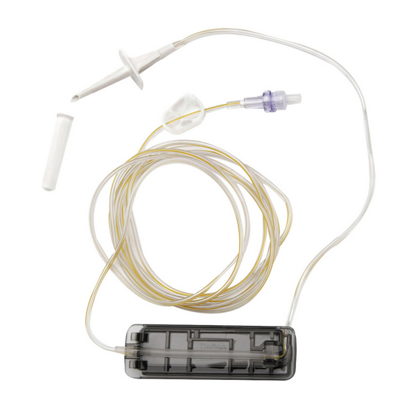 CADD Infusionsset mit Einstechdorn, gelb-gestreiftem Schlauch, integriertem ASV (Anti-Siphon Ventil), männlichem Luer-Lock